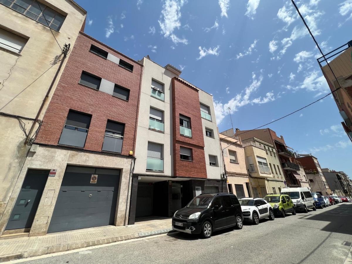 Cozy Apartment Well-Located In Terrassa, Barcelona Exterior photo